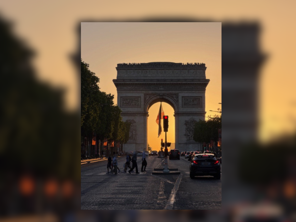 友人に誘われて、まだ見ぬ世界へ。ファーストクラスの翼で巡る、至福の世界一周旅行